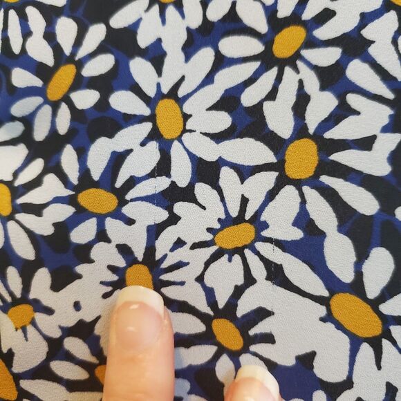 ModCloth Navy Blue Daisy Tank Blouse - Picture 8 of 8